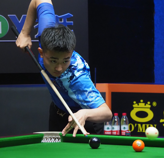 他在每场比 他在每场比