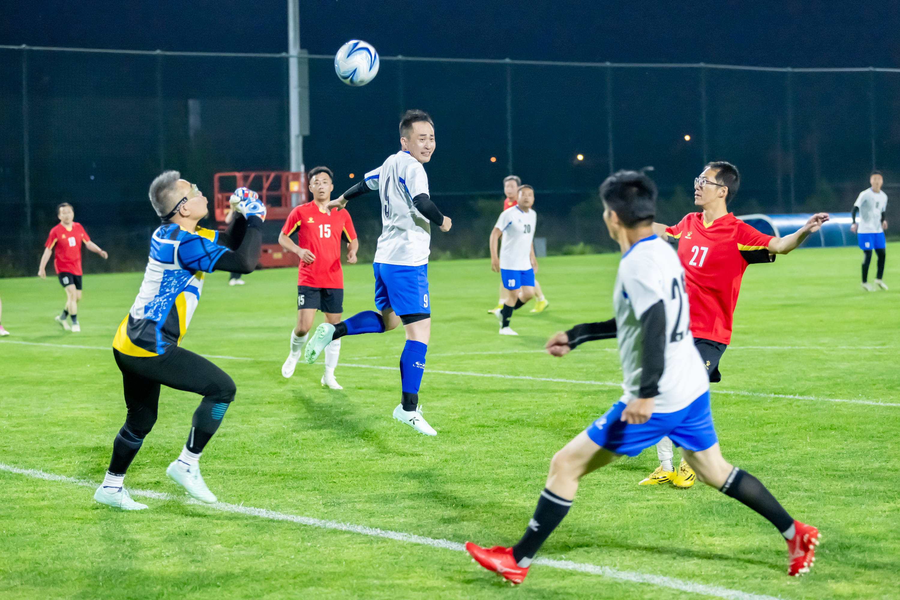 也为她们在 也为她们在