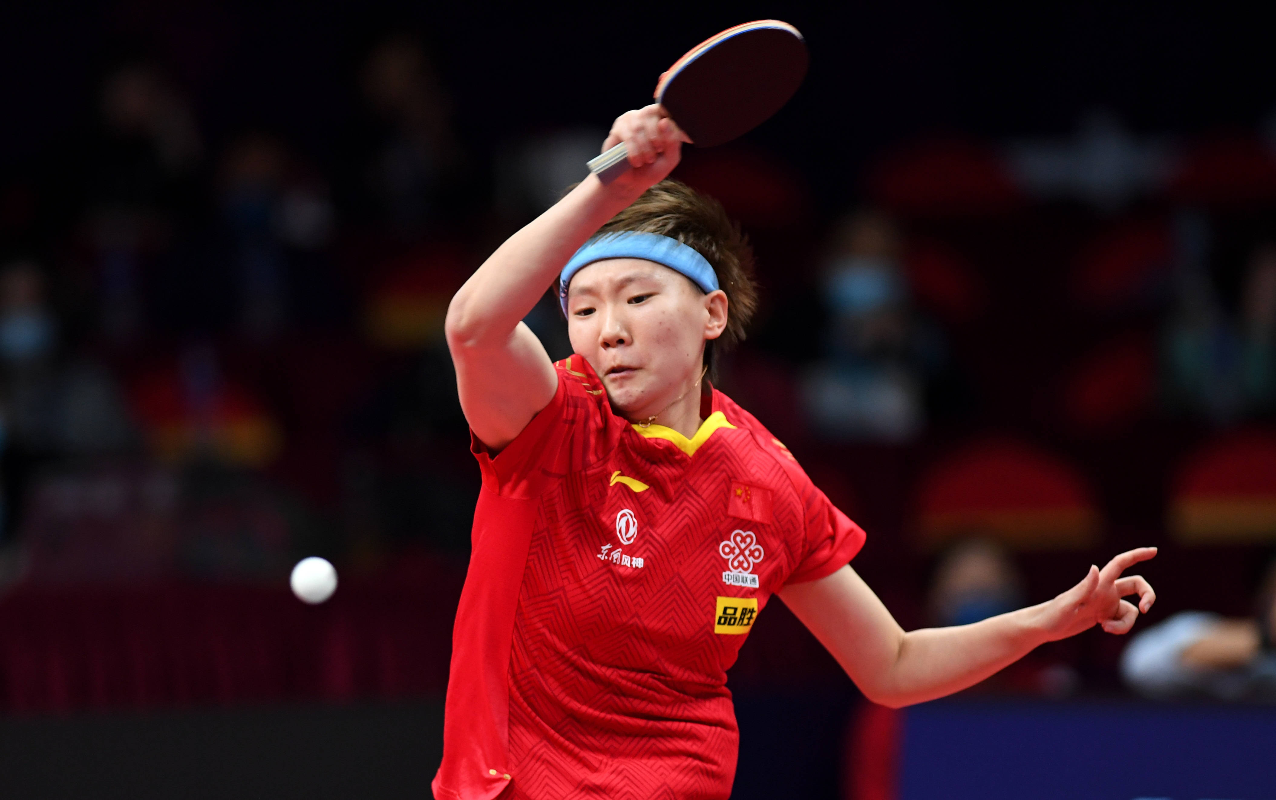 上占据了绝 上占据了绝